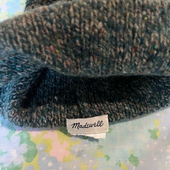 Madewell | Olive Green Heathered Wool Beanie OS - Picture 3 of 4